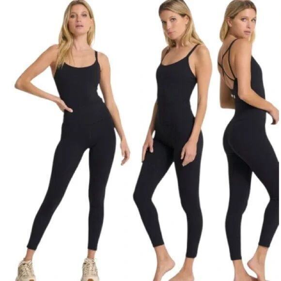 Vuori Mindset Jumpsuit black size Large - Picture 1 of 2
